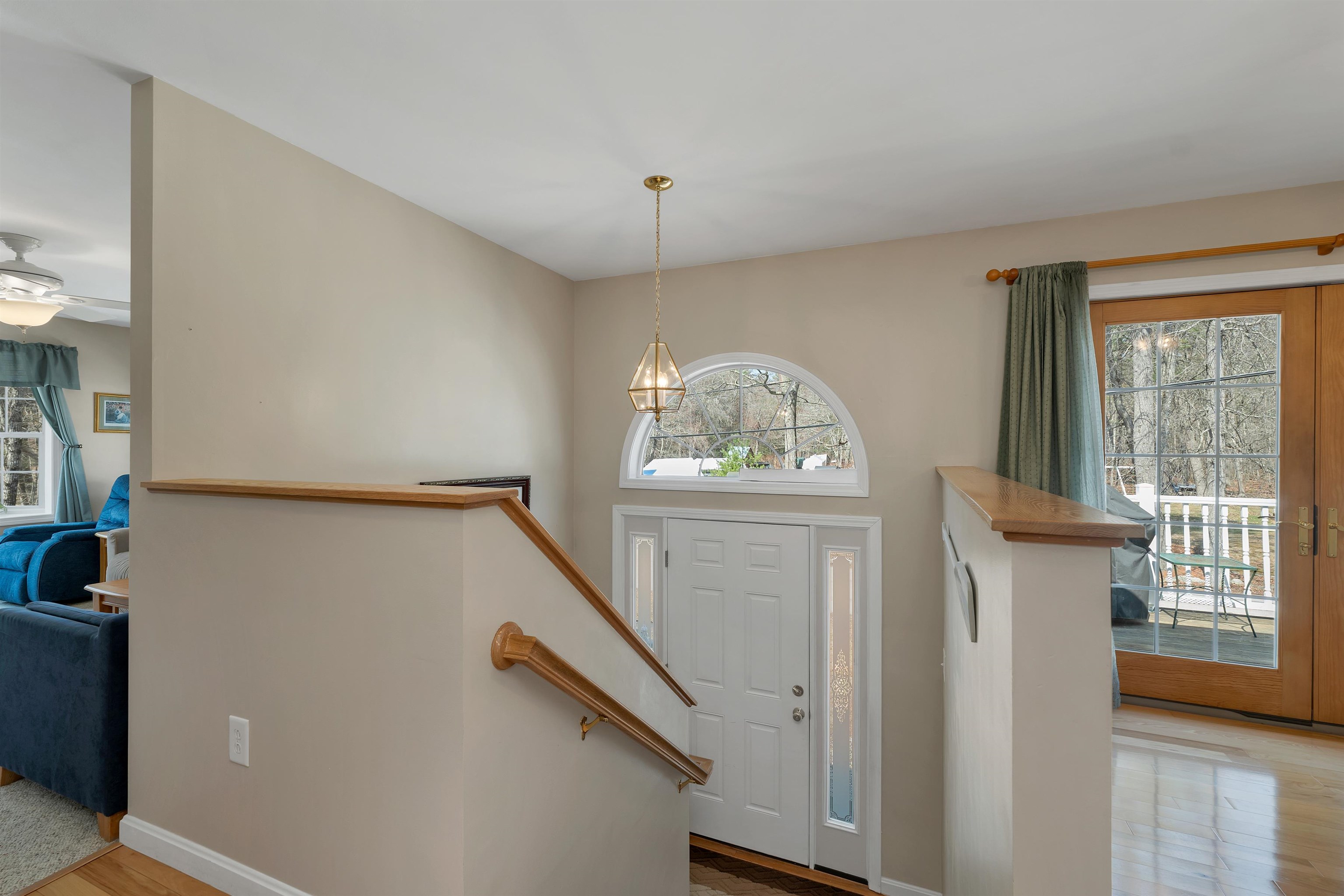 105 Chases Grove Road Derry, NH 03038 - Photo 15 of 40