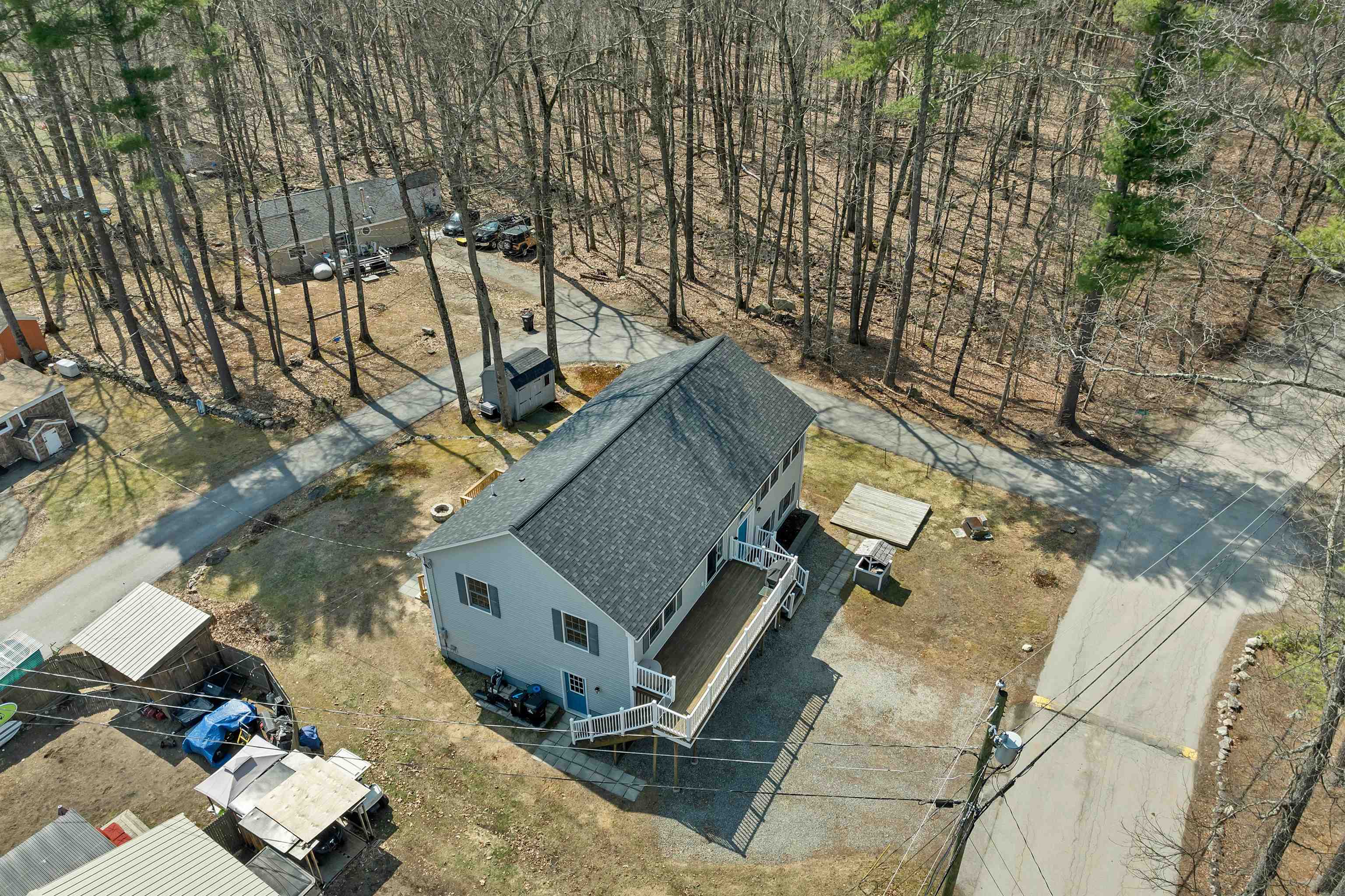 105 Chases Grove Road Derry, NH 03038 - Photo 35 of 40