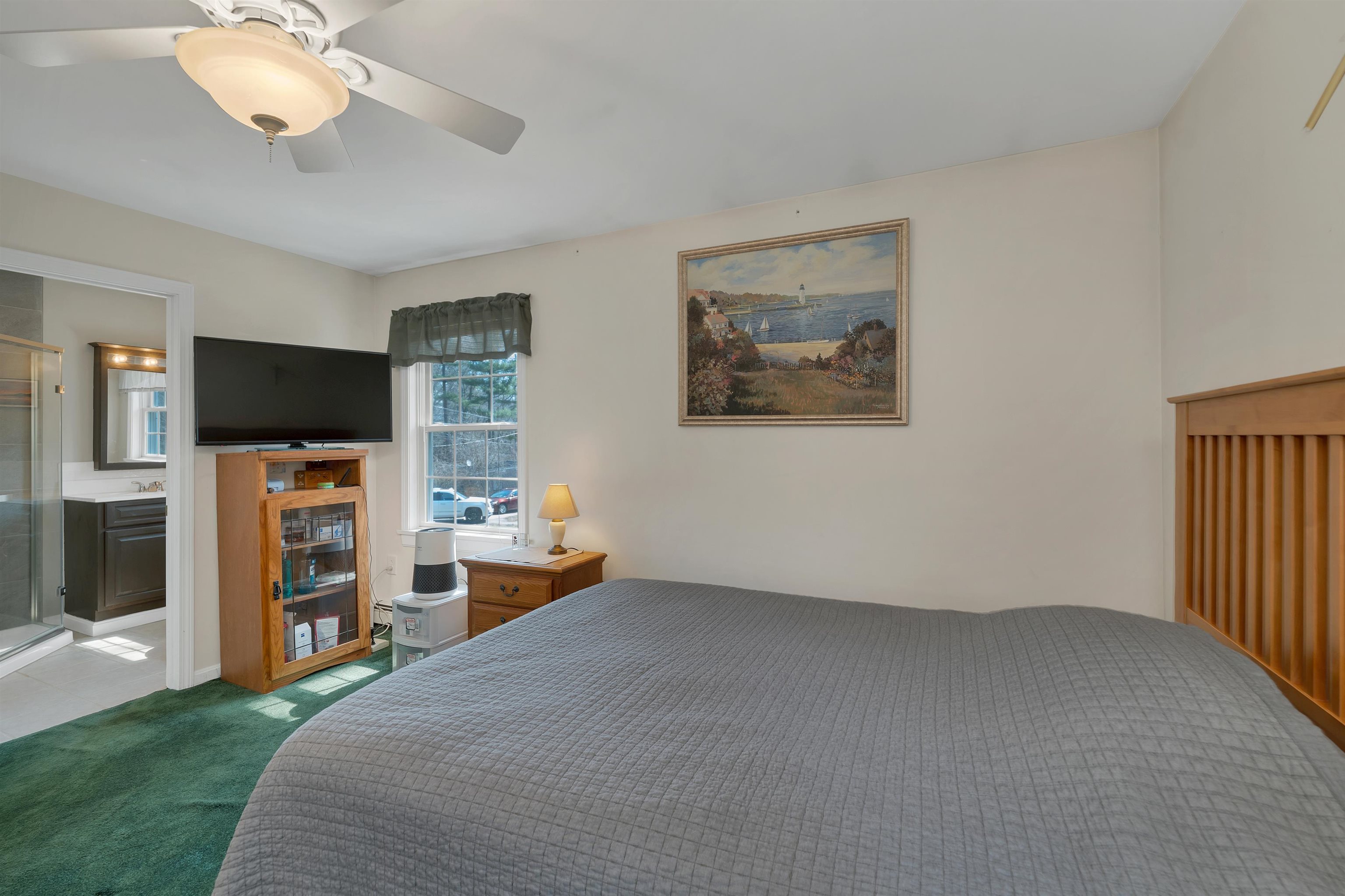 105 Chases Grove Road Derry, NH 03038 - Photo 7 of 40