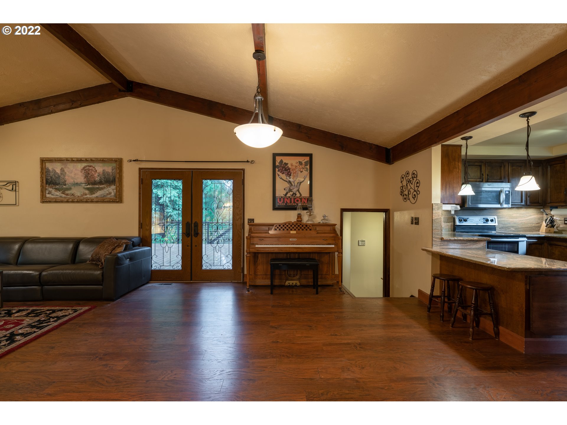 9910 Southeast Wallace Road Dayton, OR 97114 - Photo 15 of 32 Gallery Image 15