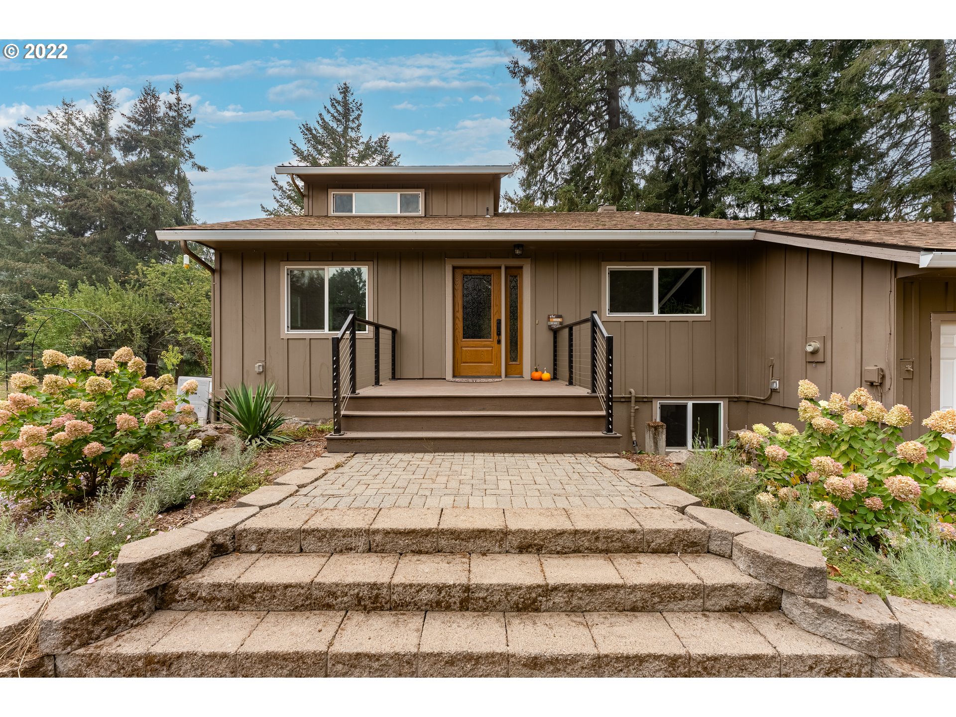 9910 Southeast Wallace Road Dayton, OR 97114 - Photo 2 of 32 Gallery Image 2