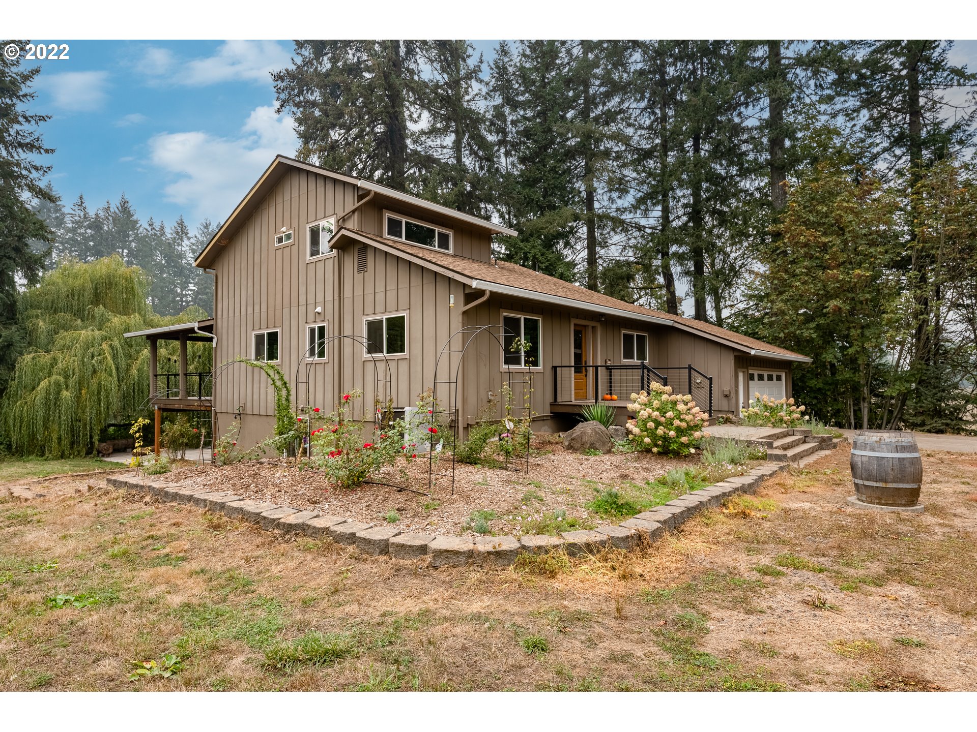 9910 Southeast Wallace Road Dayton, OR 97114 - Photo 3 of 32 Gallery Image 3