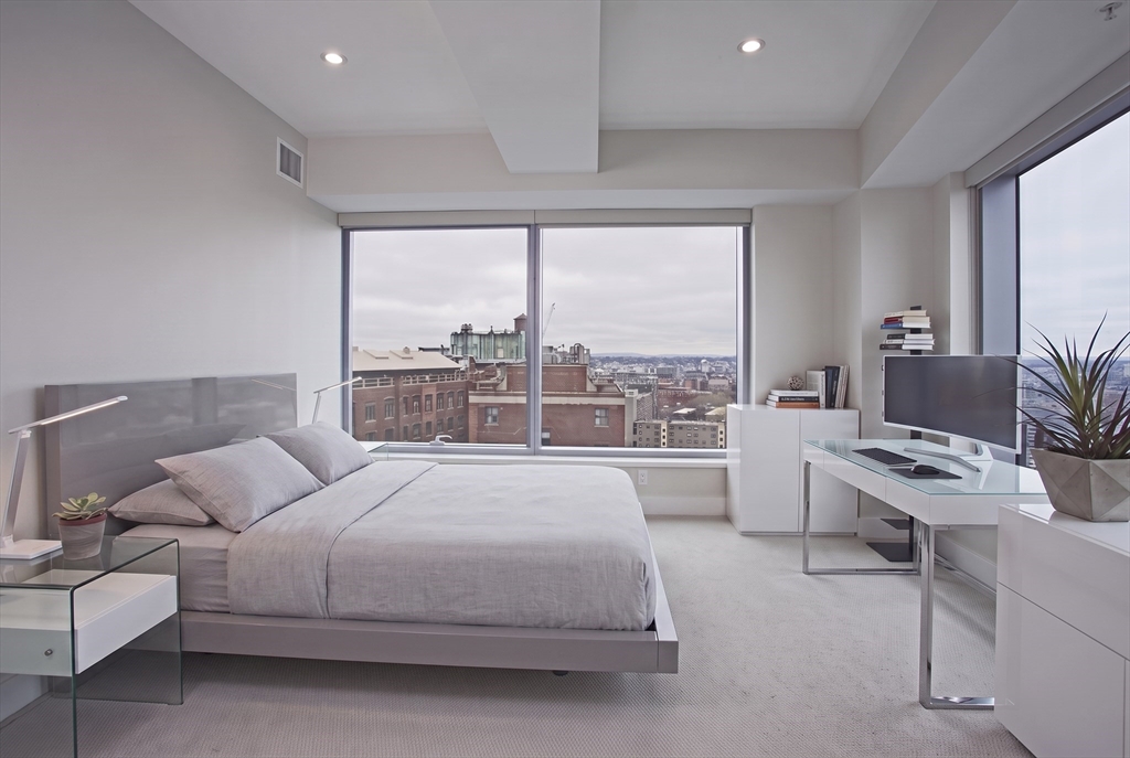 110 Stuart Street, Unit 18B Boston, MA 02116 - Photo 4 of 9 Gallery Image 4