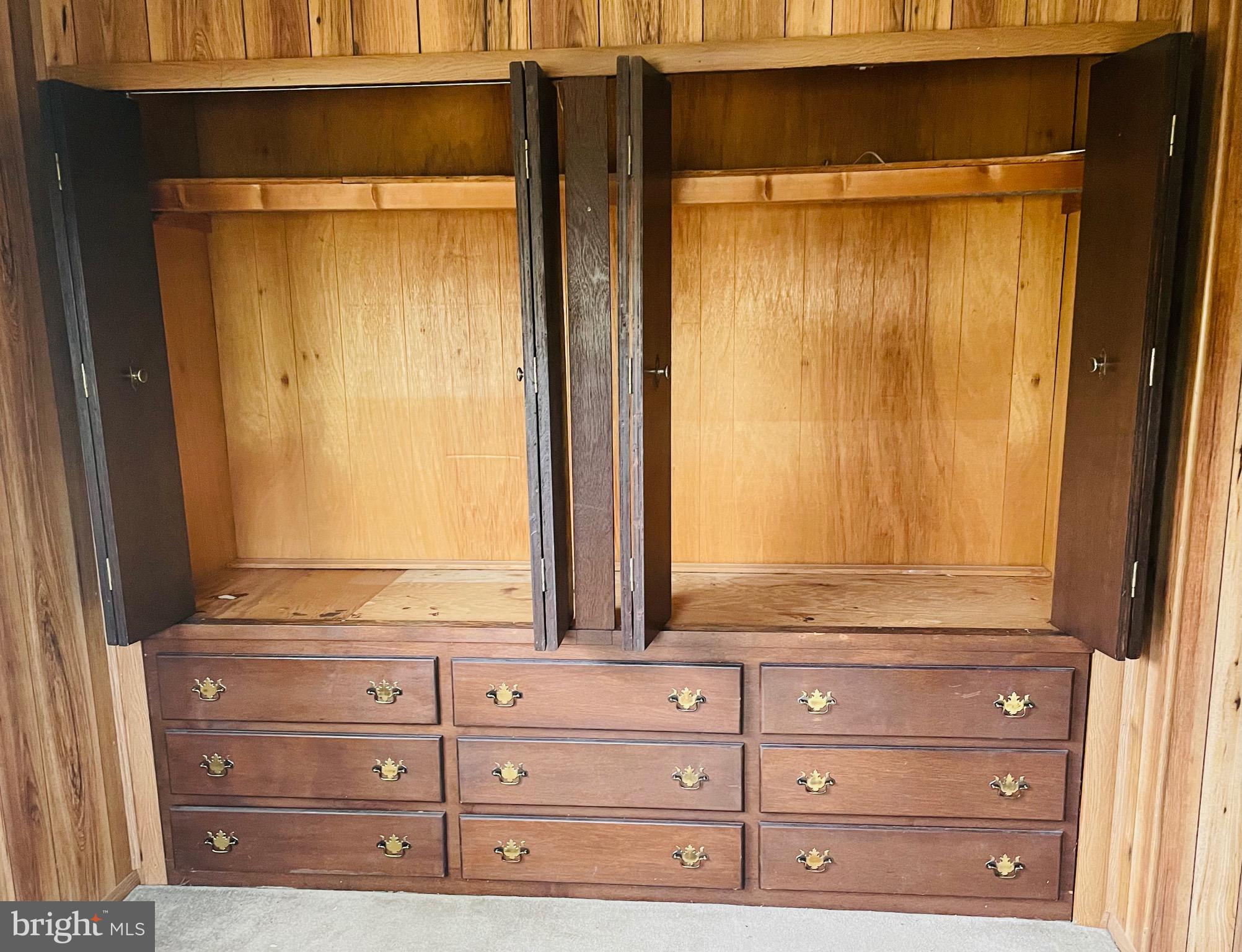 7490 Race Road Hanover, MD 21076 - Photo 12 of 19 a bathroom with a sink and a mirror