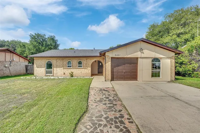 $275,000 | 6421 Perdido Drive, Watauga, TX 76148