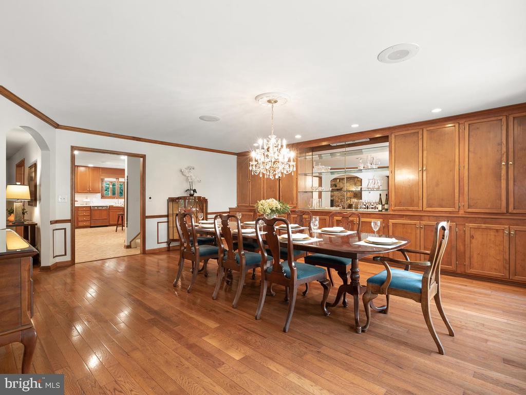 22305 Fitzgerald Drive Laytonsville, MD 20882 - Photo 17 of 109 Dining Room with Built-in Cabinetry 19 x 23
