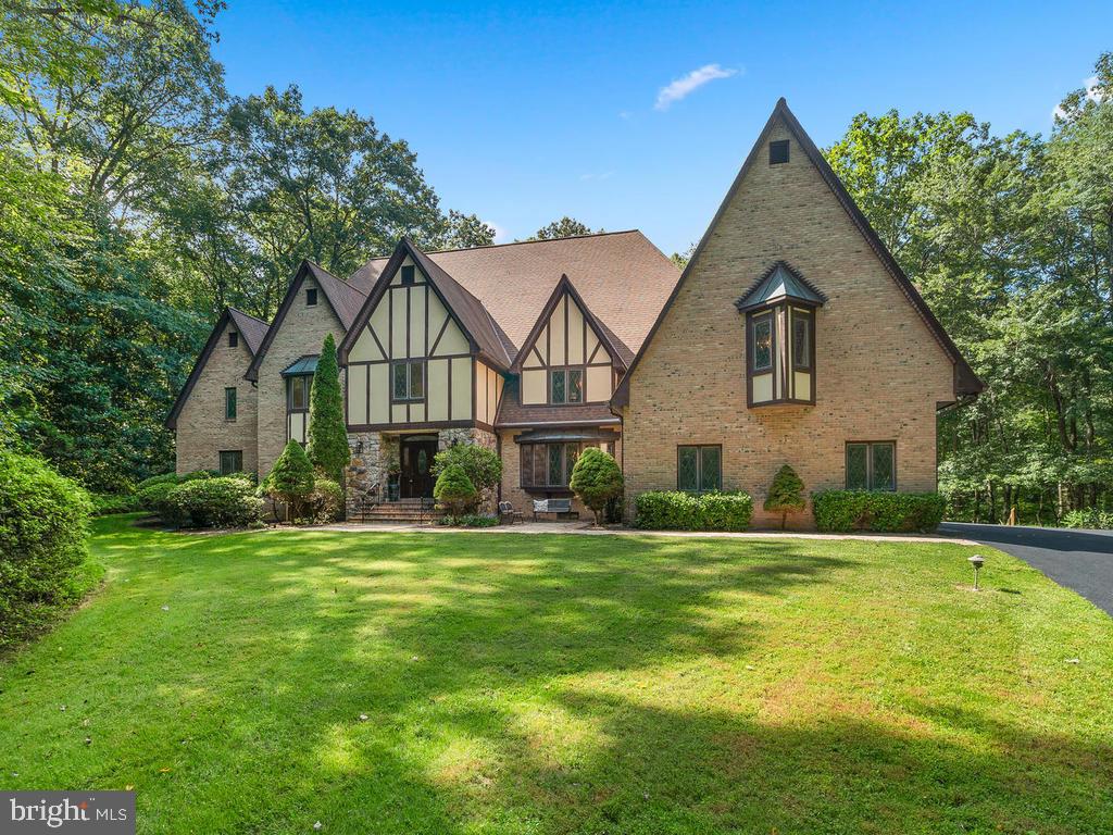 22305 Fitzgerald Drive Laytonsville, MD 20882 - Photo 4 of 109