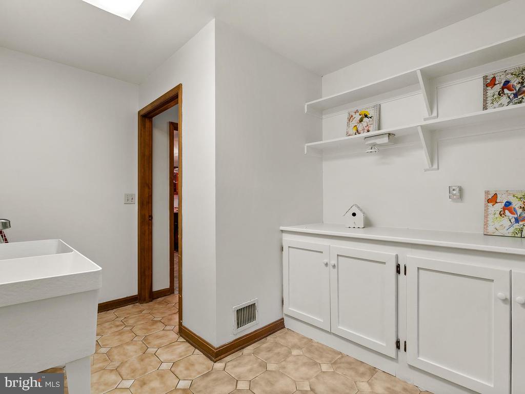 22305 Fitzgerald Drive Laytonsville, MD 20882 - Photo 37 of 109 Laundry Room w/ Exterior Door