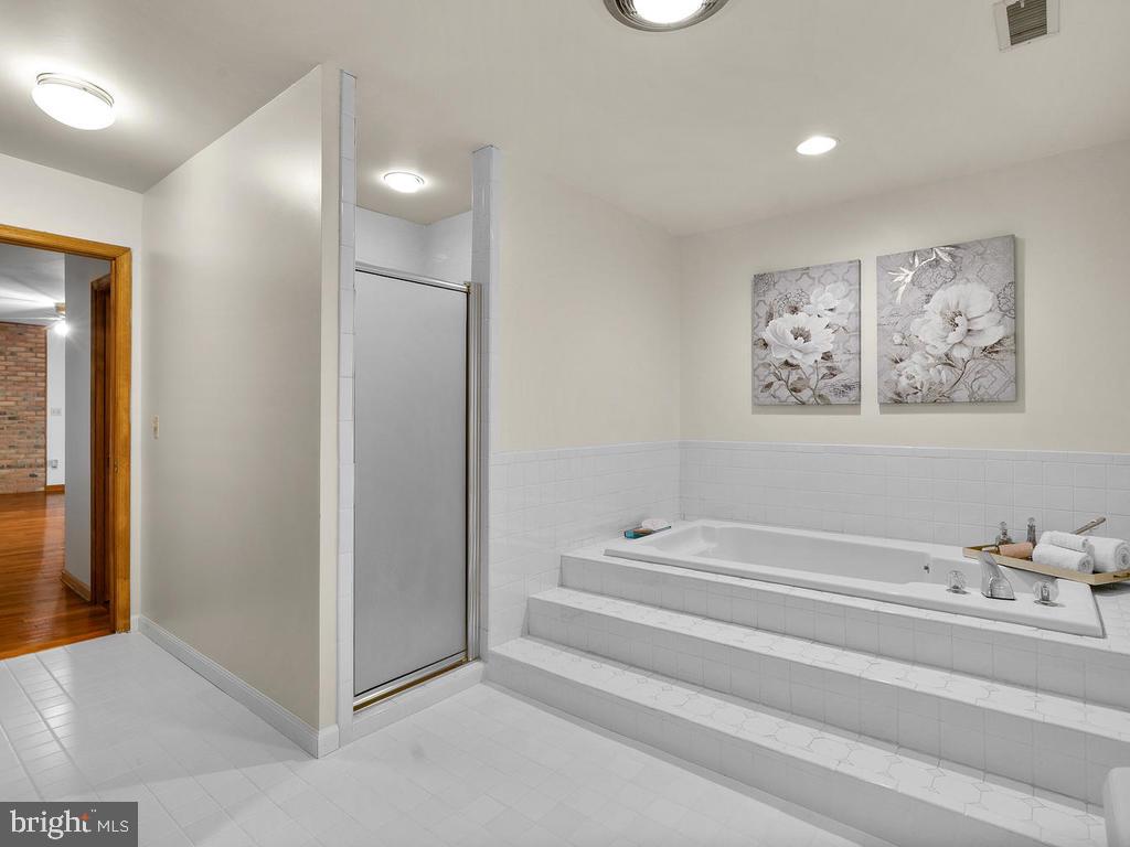 22305 Fitzgerald Drive Laytonsville, MD 20882 - Photo 56 of 109 Owner's Suite #2 Full Bath w/ Tub & Shower