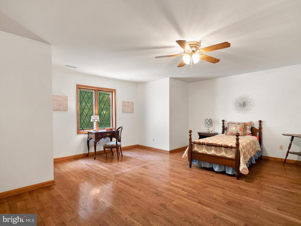 22305 Fitzgerald Drive Laytonsville, MD 20882 - Photo 61 of 109 19' x 16' Bedroom #4