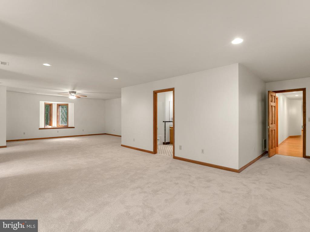 22305 Fitzgerald Drive Laytonsville, MD 20882 - Photo 67 of 109 Bedroom # 5 w/ Jack-and-Jill Bathroom