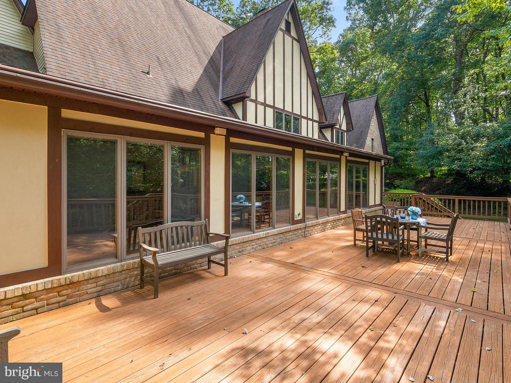 22305 Fitzgerald Drive Laytonsville, MD 20882 - Photo 90 of 109 Deck