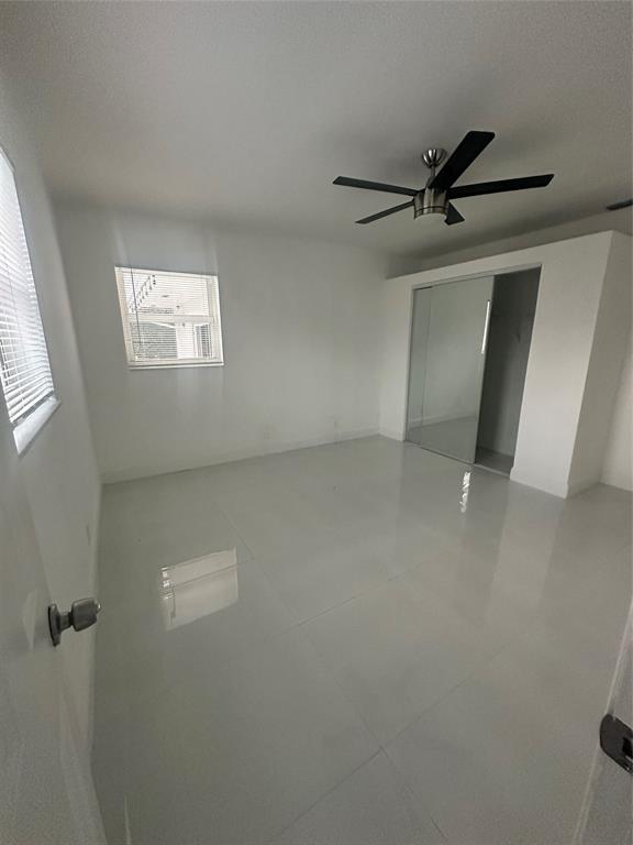 2810 Northeast 60th Street Fort Lauderdale, FL 33308 - Photo 8 of 22 a view of a hallway