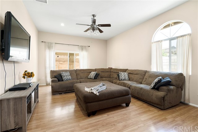 6105 Meadowbrook Lane Riverside, CA 92504 - Photo 6 of 24