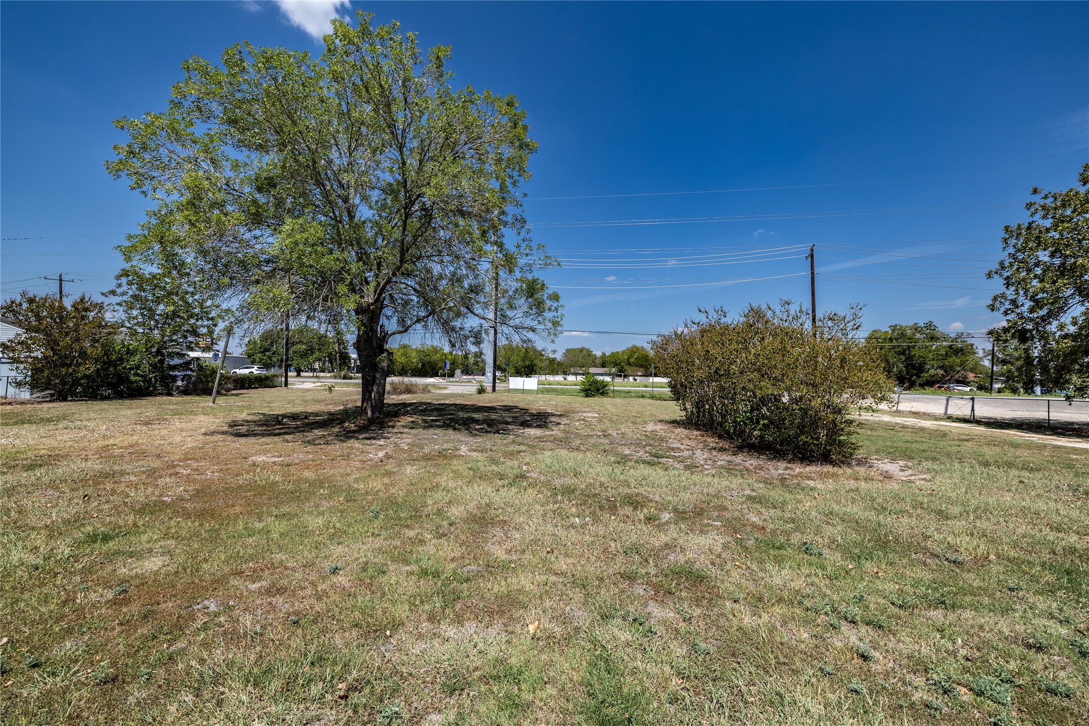 300 Blackjack Street Lockhart, TX 78644 - Photo 11 of 18