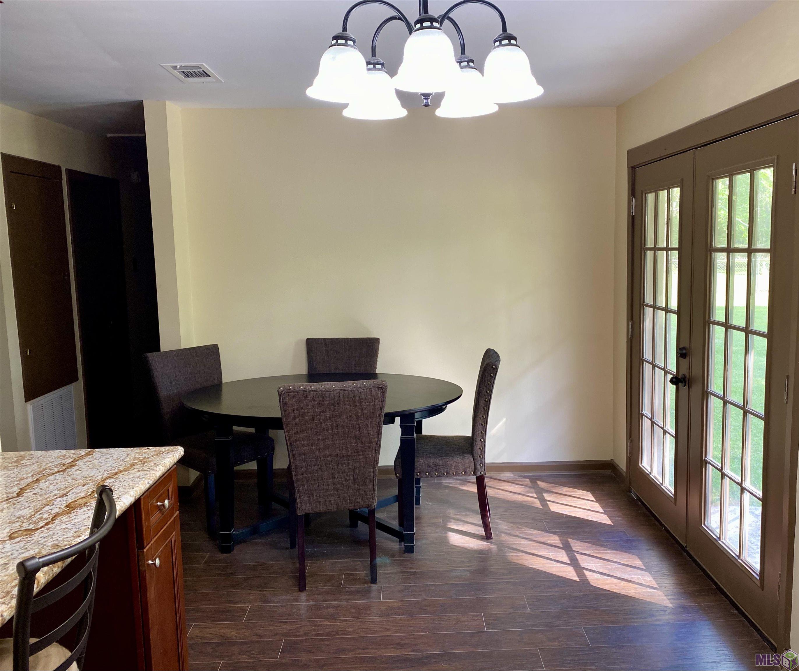 5836 Cherryl Drive Baton Rouge, LA 70814 - Photo 8 of 17 Dining Area