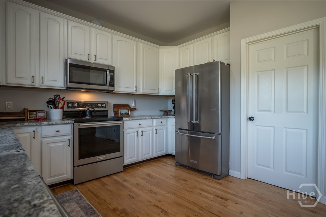 768 Appian Way Statham, GA 30666 - Photo 8 of 30 Kitchen
