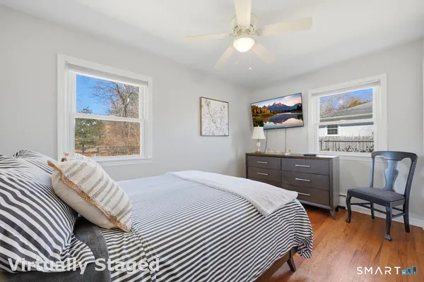 $438,000 | 43 Park Place, East Lyme, CT 06357