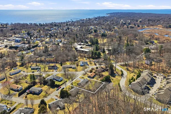 $438,000 | 43 Park Place, East Lyme, CT 06357