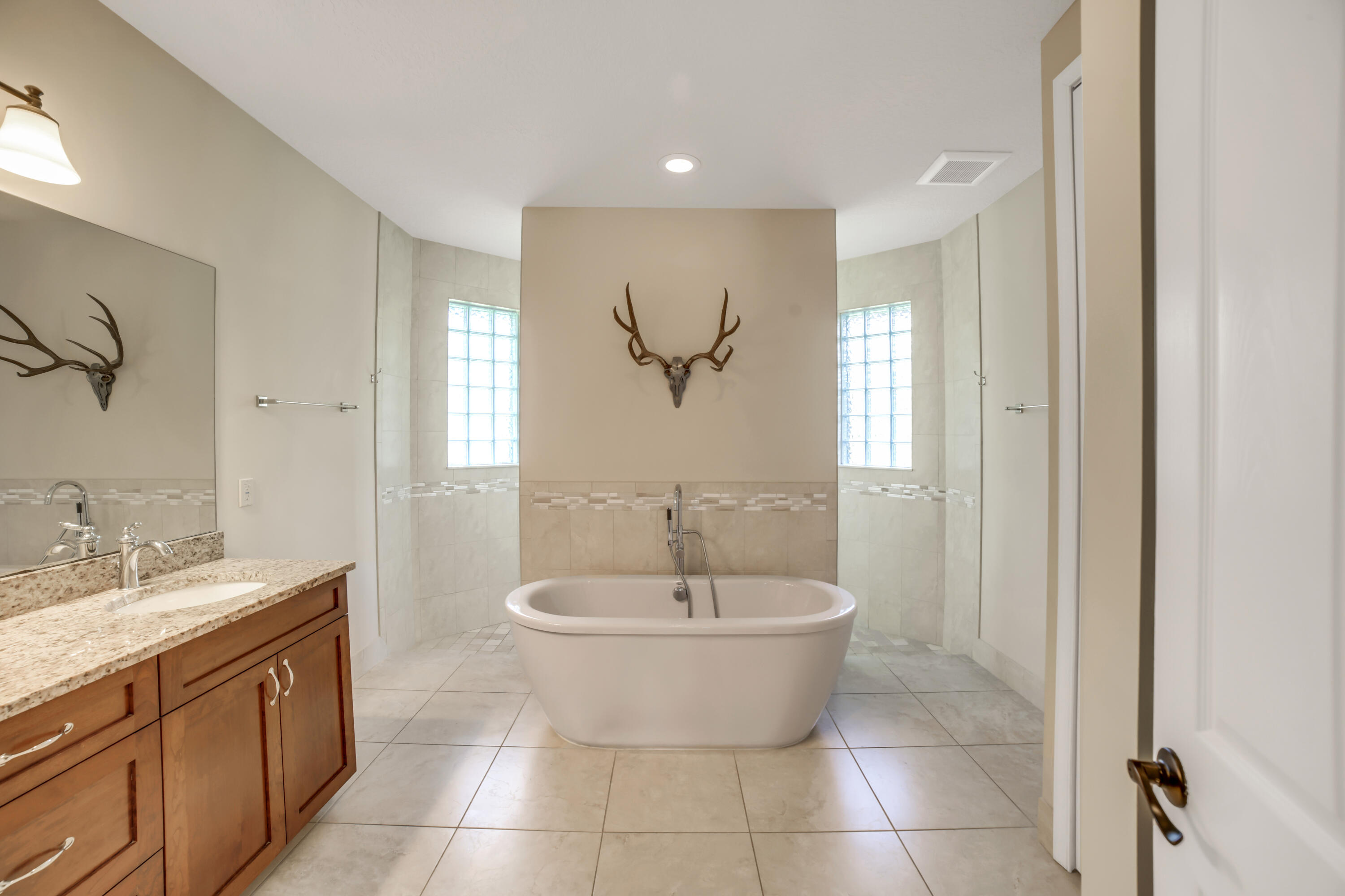 15833 Alexander Run Jupiter, FL 33478 - Photo 14 of 29 1G0A8759