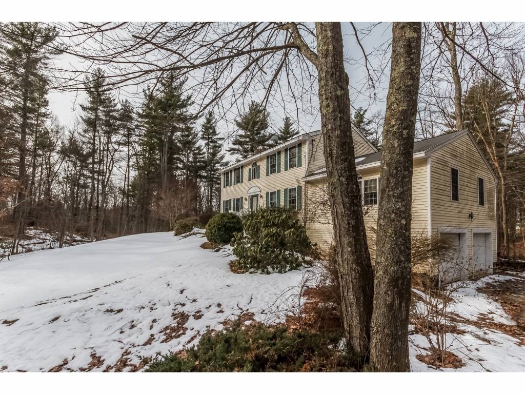 17 Dianna Road Londonderry, NH 03053 - Photo 2 of 25