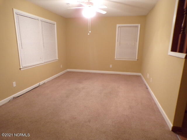 202 Burrington Road Greenville, NC 27834 - Photo 3 of 11 Living Rm