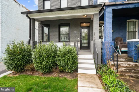 $675,000 | 2717 Sherman Avenue Northwest, Unit 1, Washington, DC 20001