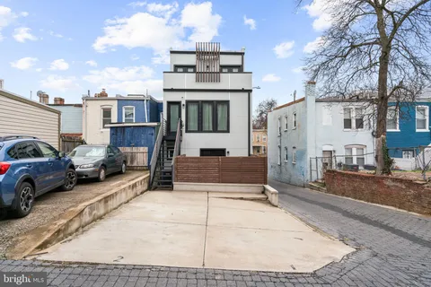 $639,000 | 2717 Sherman Avenue Northwest, Unit 1, Washington, DC 20001