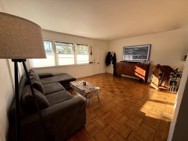 $5,200 | 114 La Plata, Santa Barbara, CA 93109