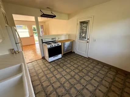 $5,200 | 114 La Plata, Santa Barbara, CA 93109