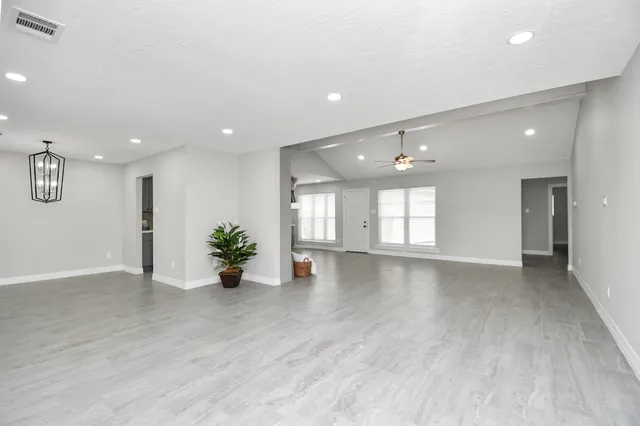 $2,900 | 9726 Springmont Drive, Houston, TX 77080