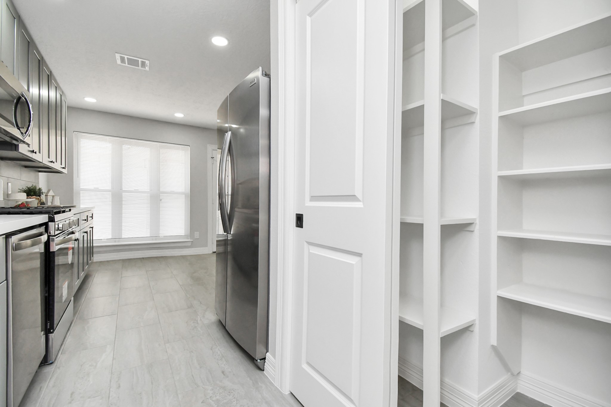 9726 Springmont Drive Houston, TX 77080 - Photo 22 of 42