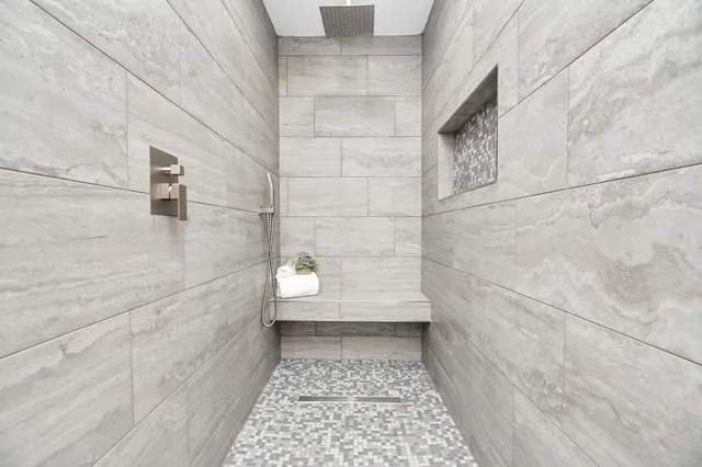 $2,900 | 9726 Springmont Drive, Houston, TX 77080