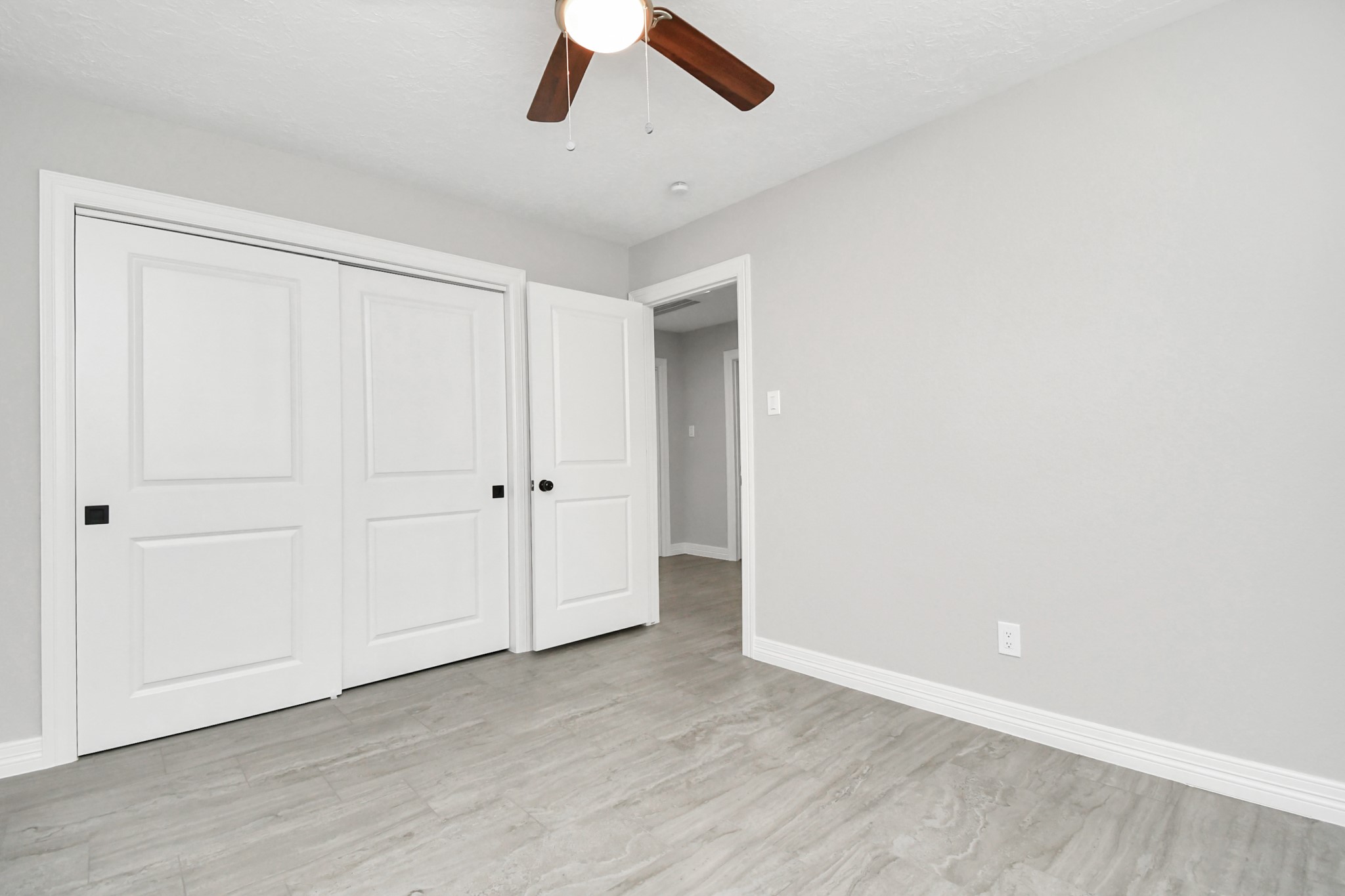 9726 Springmont Drive Houston, TX 77080 - Photo 32 of 42