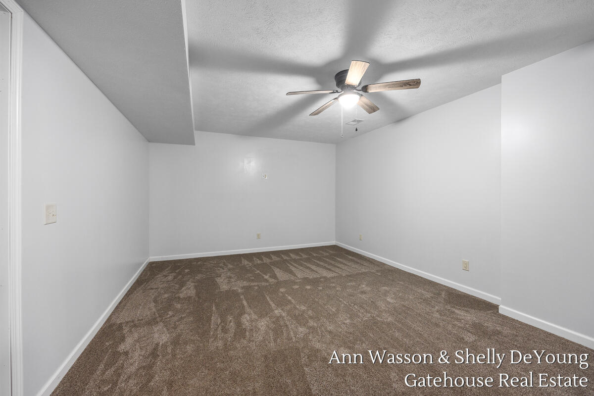 11250 Rooksby Street Sand Lake, MI 49343 - Photo 19 of 37 11250-Rooksby_017