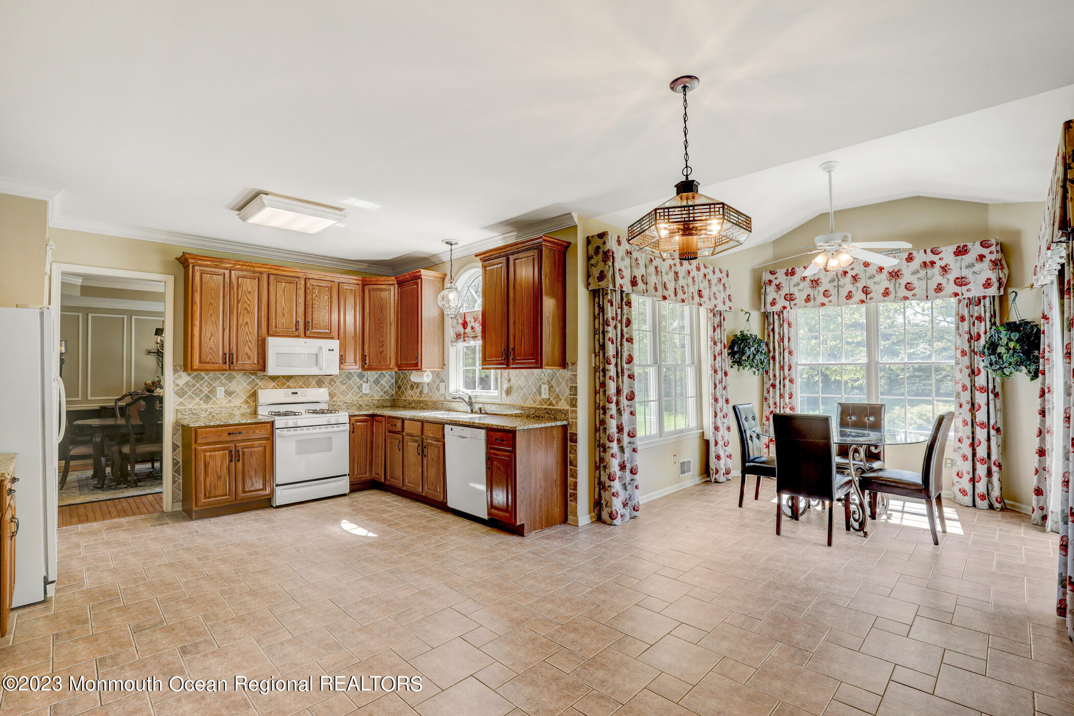 80 Summit Drive Freehold, NJ 07728 - Photo 14 of 49 15 - Kitchen