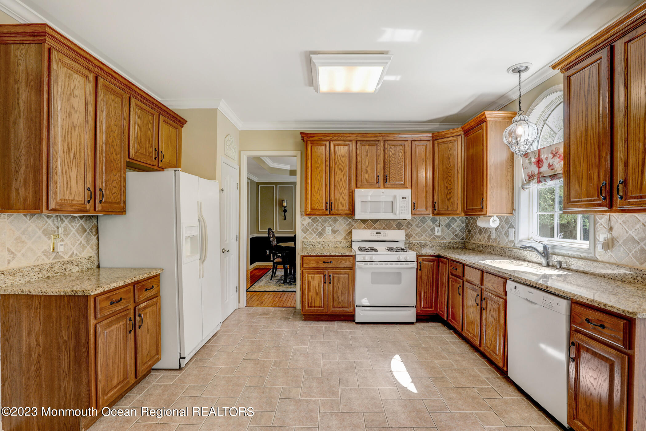80 Summit Drive Freehold, NJ 07728 - Photo 15 of 49 16 - Kitchen