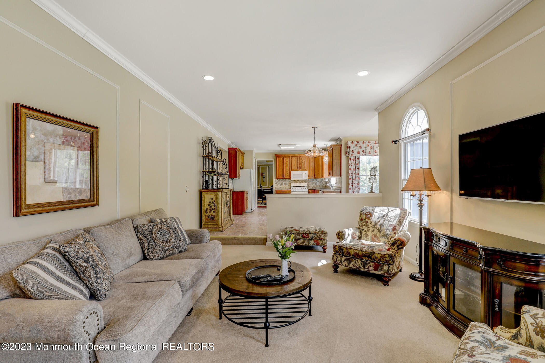 80 Summit Drive Freehold, NJ 07728 - Photo 19 of 49 20 - Family Room