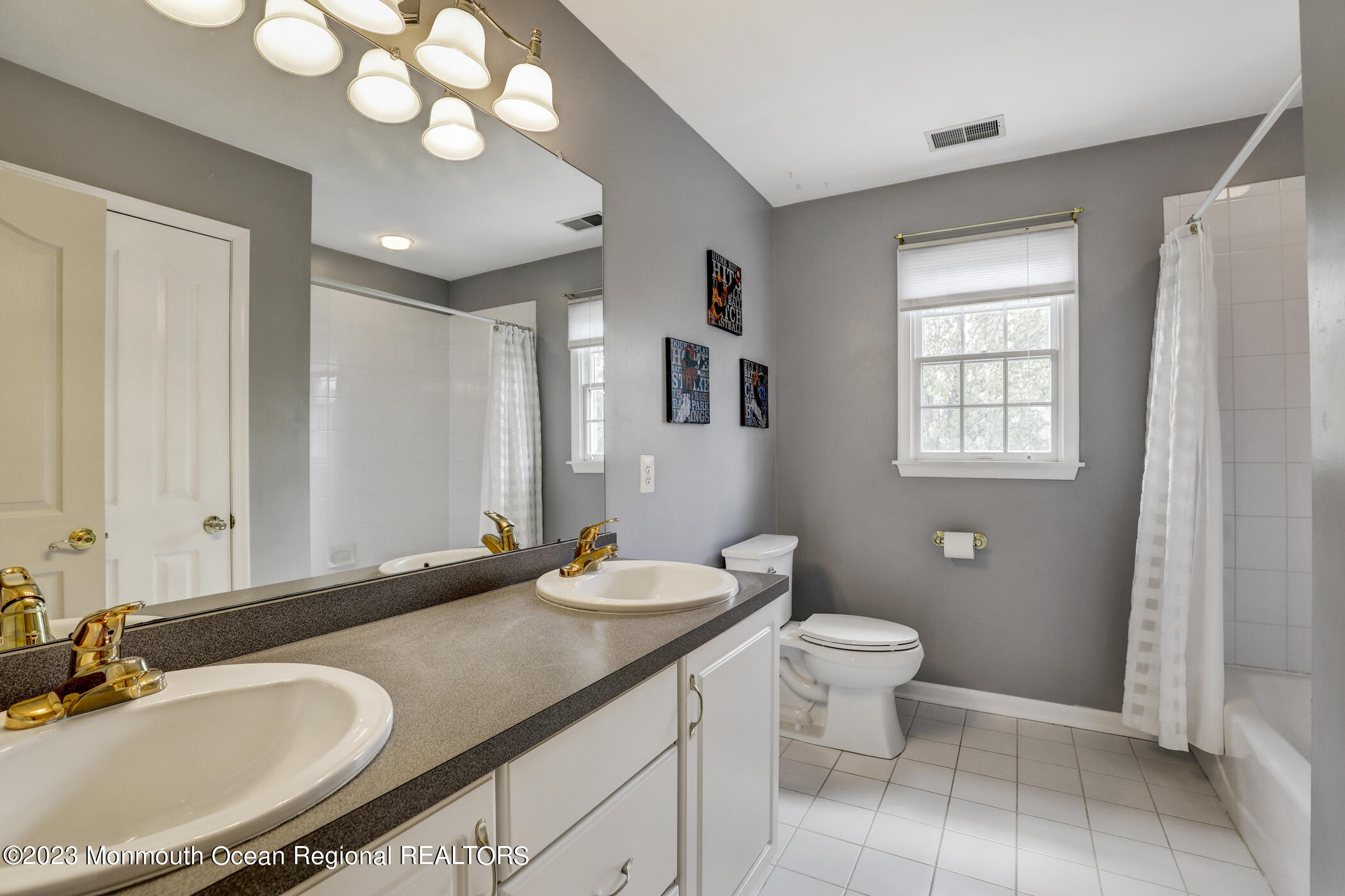 80 Summit Drive Freehold, NJ 07728 - Photo 33 of 49 34 - Bathroom