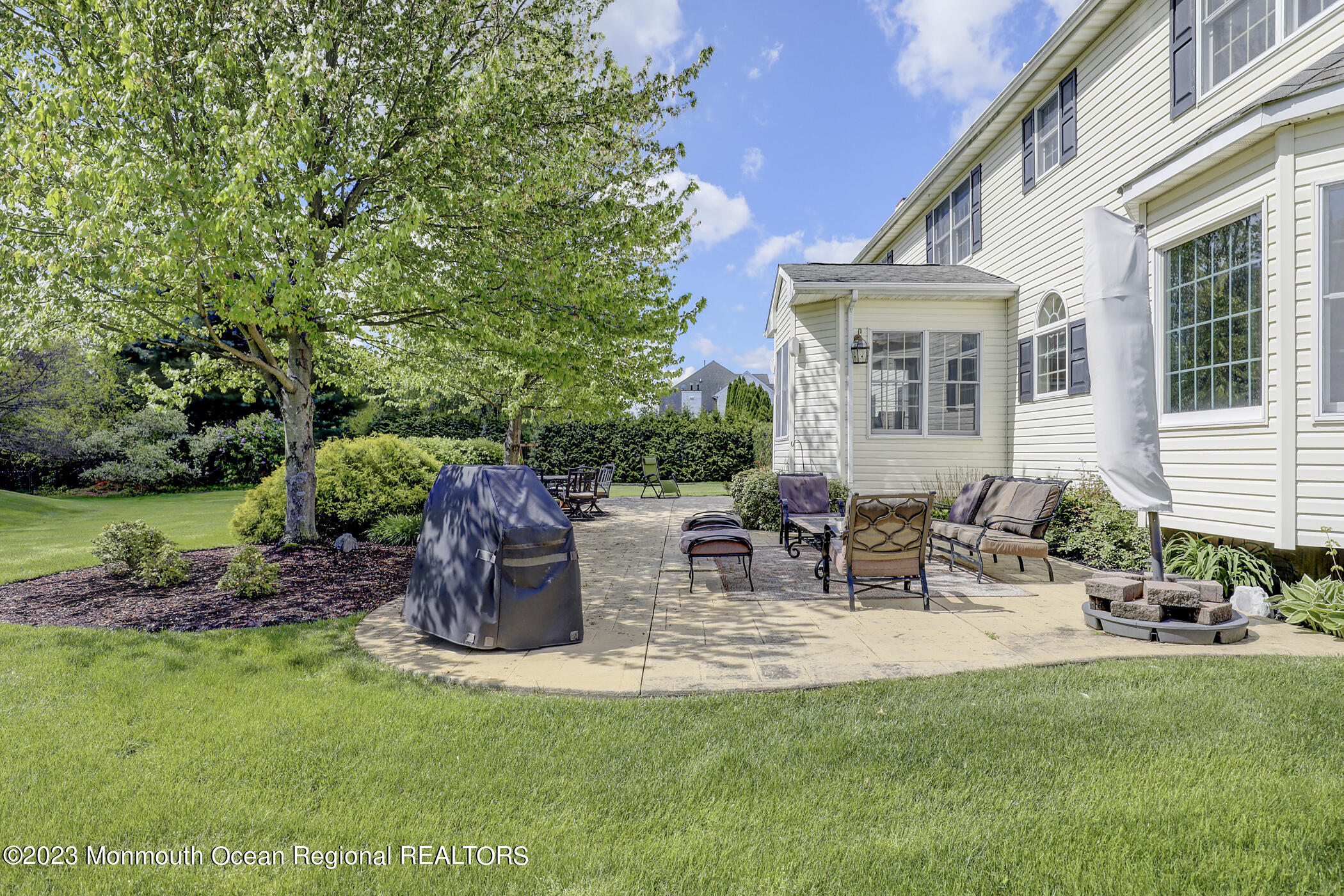 80 Summit Drive Freehold, NJ 07728 - Photo 37 of 49 38 - Patio