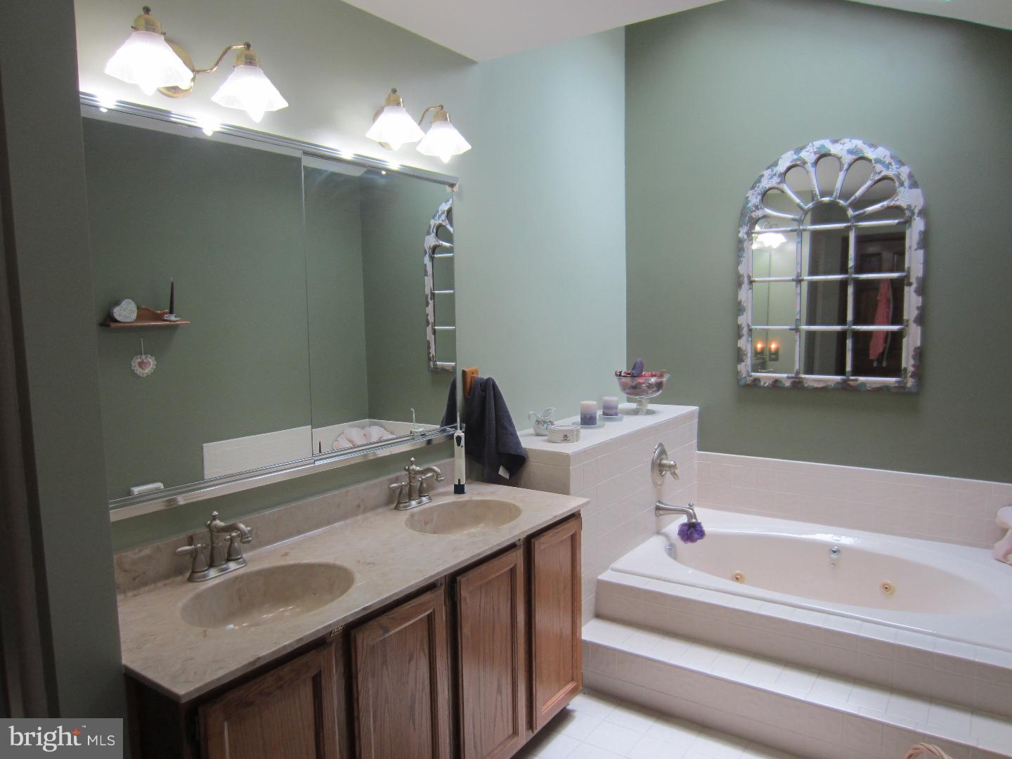 44 Penn Road Voorhees, NJ 08043 - Photo 16 of 25 Master Bathroom