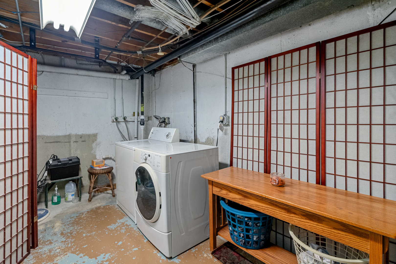 130 Jerome Lane Bolingbrook, IL 60440 - Photo 24 of 32 a utility room with dryer and washer