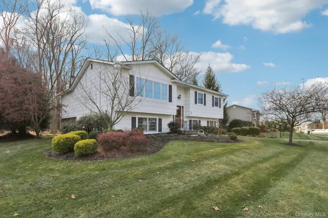 $769,000 | 229 Betsy Ross Drive, Orangeburg, NY 10962