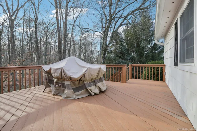 $769,000 | 229 Betsy Ross Drive, Orangeburg, NY 10962