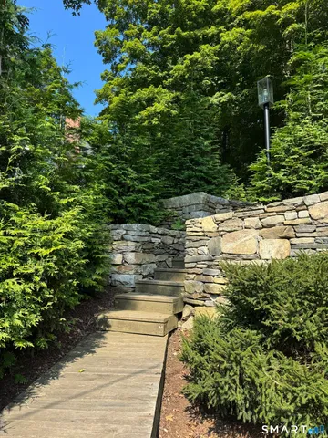 $4,000 | 4 Main Street, Washington, CT 06777