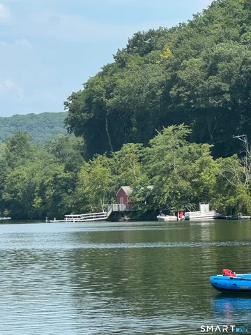 $4,000 | 4 Main Street, Washington, CT 06777