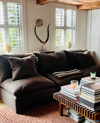 $4,000 | 4 Main Street, Washington, CT 06777