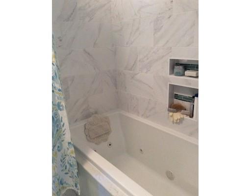 17 Hillside Road Bristol, RI 02809 - Photo 12 of 26 Gallery Image 12
