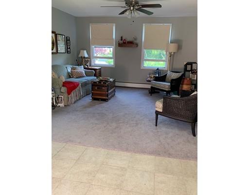17 Hillside Road Bristol, RI 02809 - Photo 19 of 26 Gallery Image 19