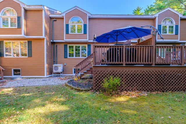 $369,000 | 29 Antler Court, Unit 29, Naples, ME 04055